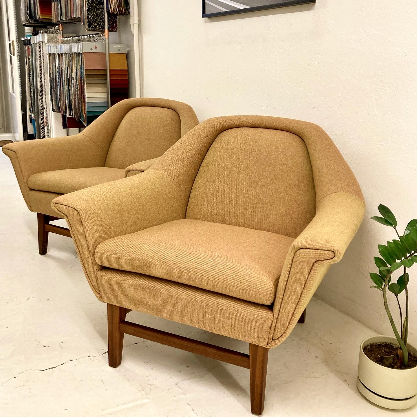 Vintage 52 Verhoomo 52 vintage tuoli midcentury 60-luku verhoilu VEVI-kaluste finnish design